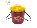 باکس گل چرمی زرشکی با گل ساتن زرد و کرم ،کد 009 - چاپ روی قاب ساتن