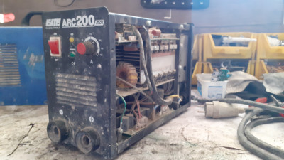 تعمیرات ابزار برقی دریل شارژی سنگ فرز تعویض سلول باتری تعمیر باطری