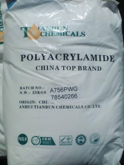 پلی آکریل آمید polyacrylamide