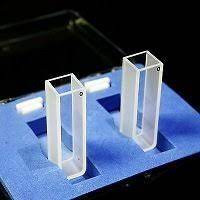 فروش سل های کوارتز و شیشه ای 1,2,5,10سانت مناسب برای اسپکتروفتومتر
