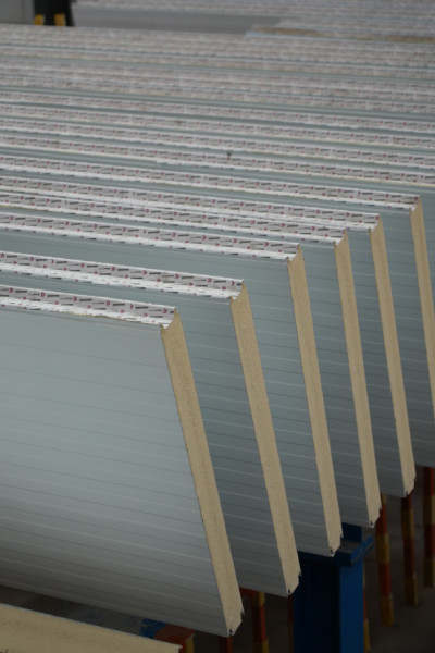 ساندویچ پانل سقفی ، ساندویچ پانل دیواری ، ساندویچ پانل سردخانه ای