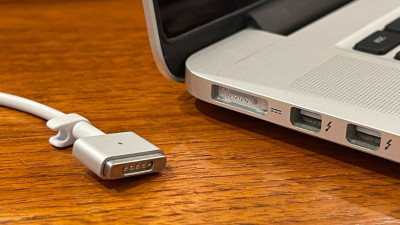 آیا می توانم از شارژر برند دیگری برای شارژ لپ تاپ خودم استفاده کنم؟