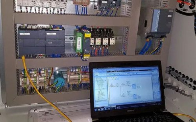  خدمات اتوماسیون صنعتی برق صنعتی درایو PLC