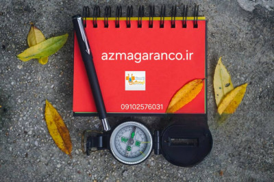 قطب‌نما مدل لنزاتیک (Lensatic Compass) 