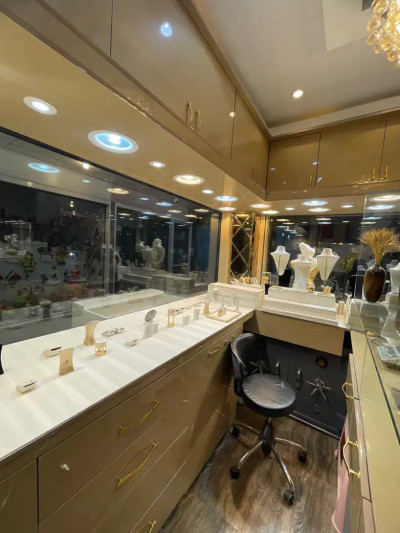 خرید مغازه در اندیشه فاز یک