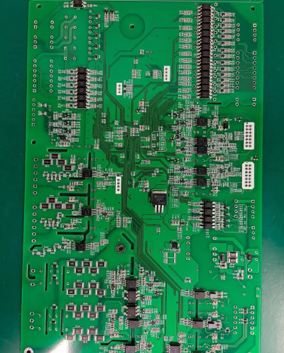 مونتاژ انواع بردهای مدارچاپی (THD , SMD)