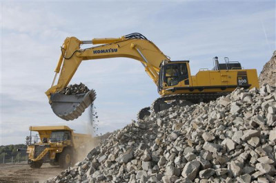 بیل میکانیکی 800 کوماتسو komatsu در بازرگانی بلوچ