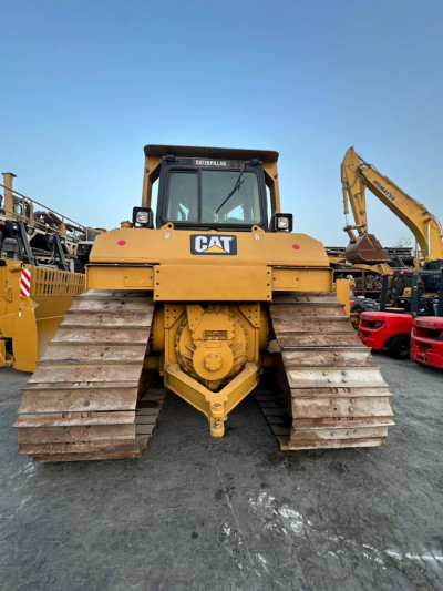 واردات بولدوزر در بازرگانی بلوچ