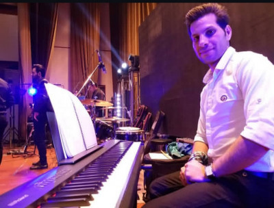 تدریس و نوازندگی 