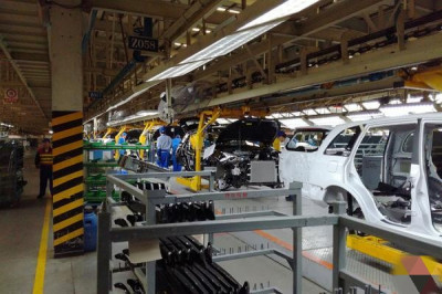 استخدام نیروی جوان در کارخانه قطعات خودرو