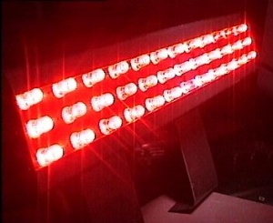 چراغ استپ ترمز با LEDهای بسیار پر نور قابل نصب در انواع اتومبیل